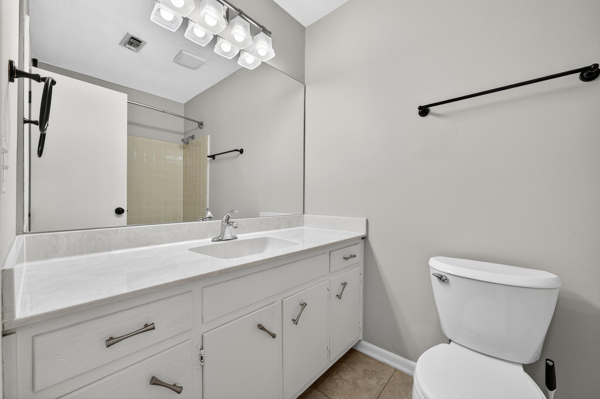 MIRAMAR ESTATES 2ND ADDN - Residential