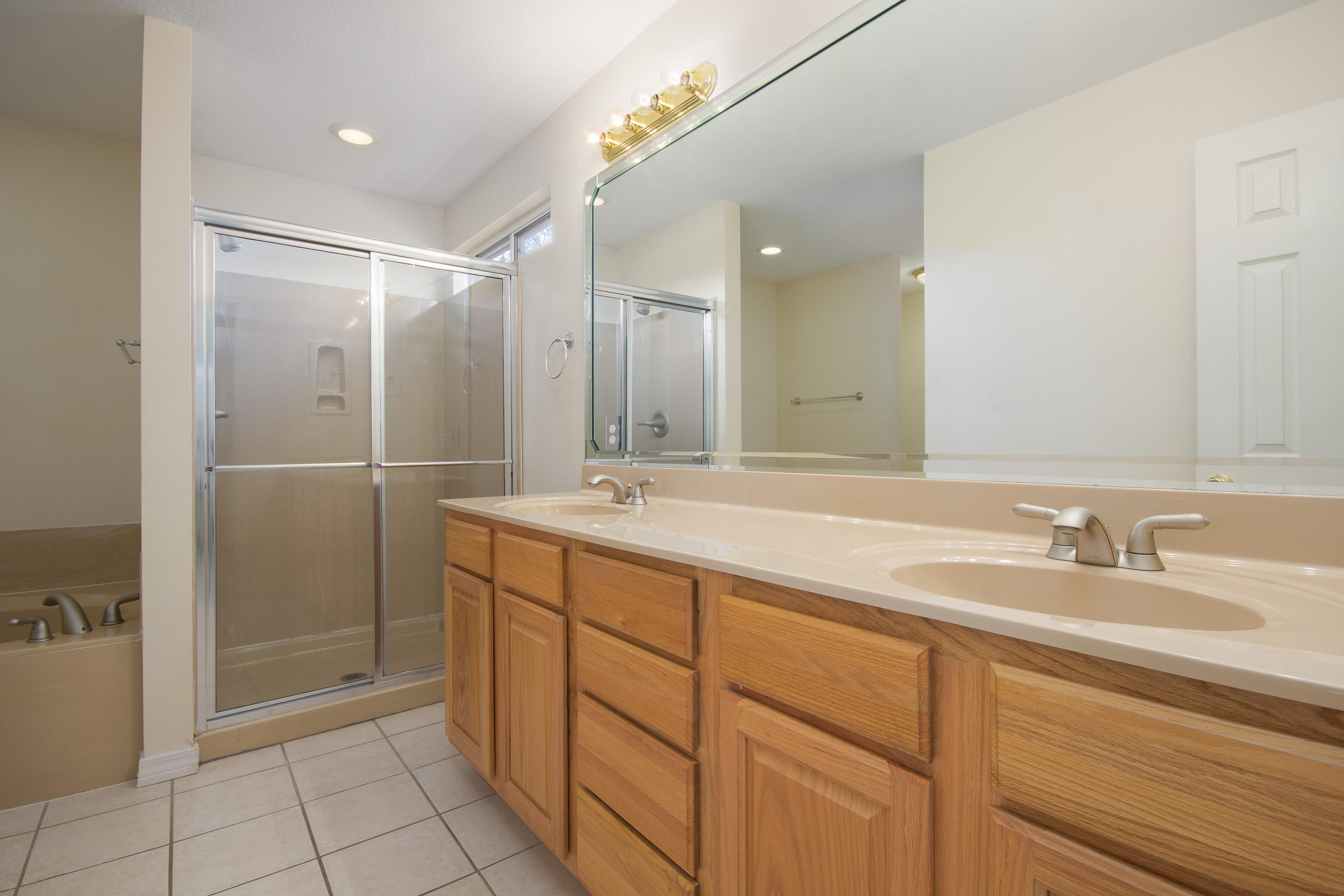 SUMMER PLACE - Residential