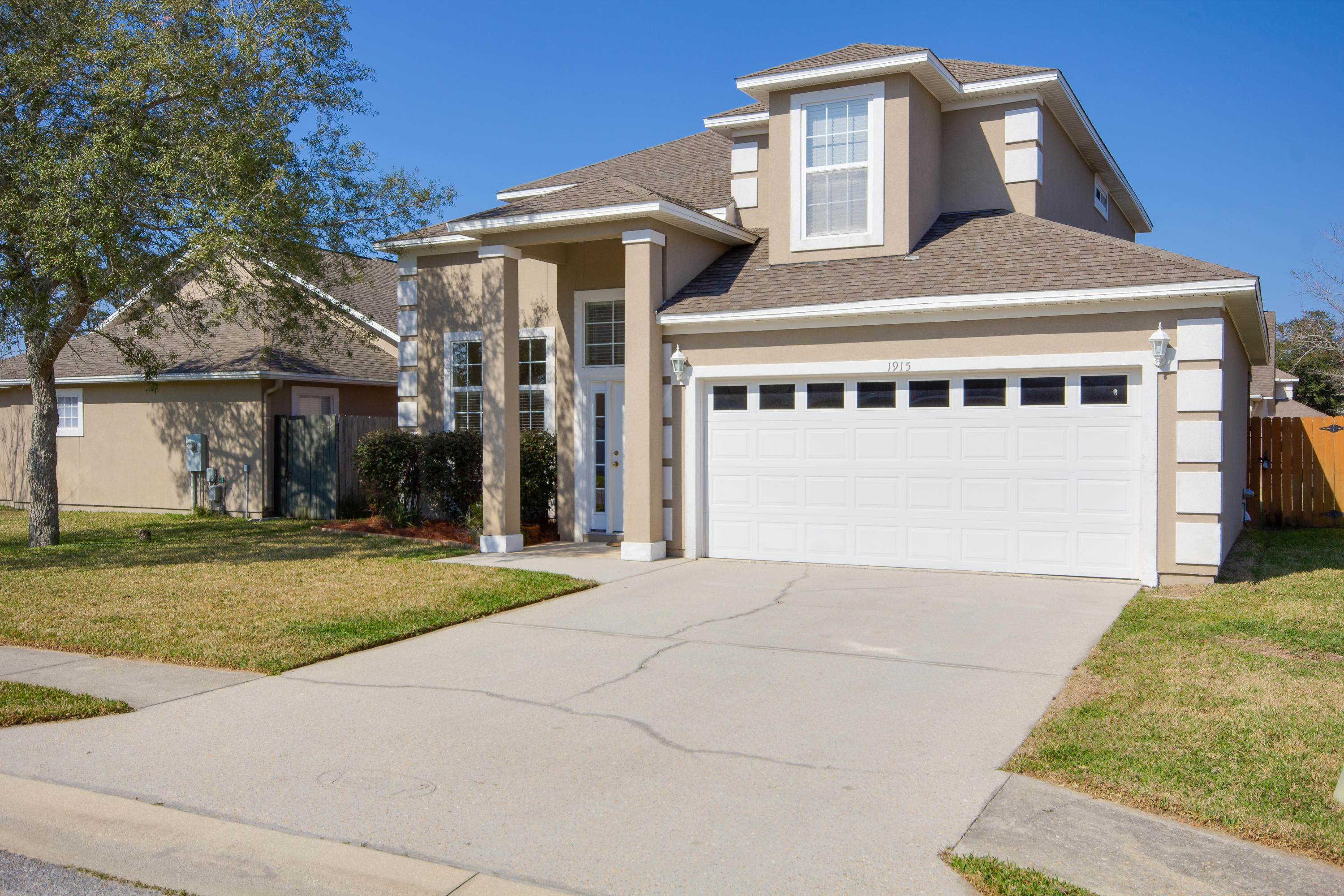 SUMMER PLACE - Residential