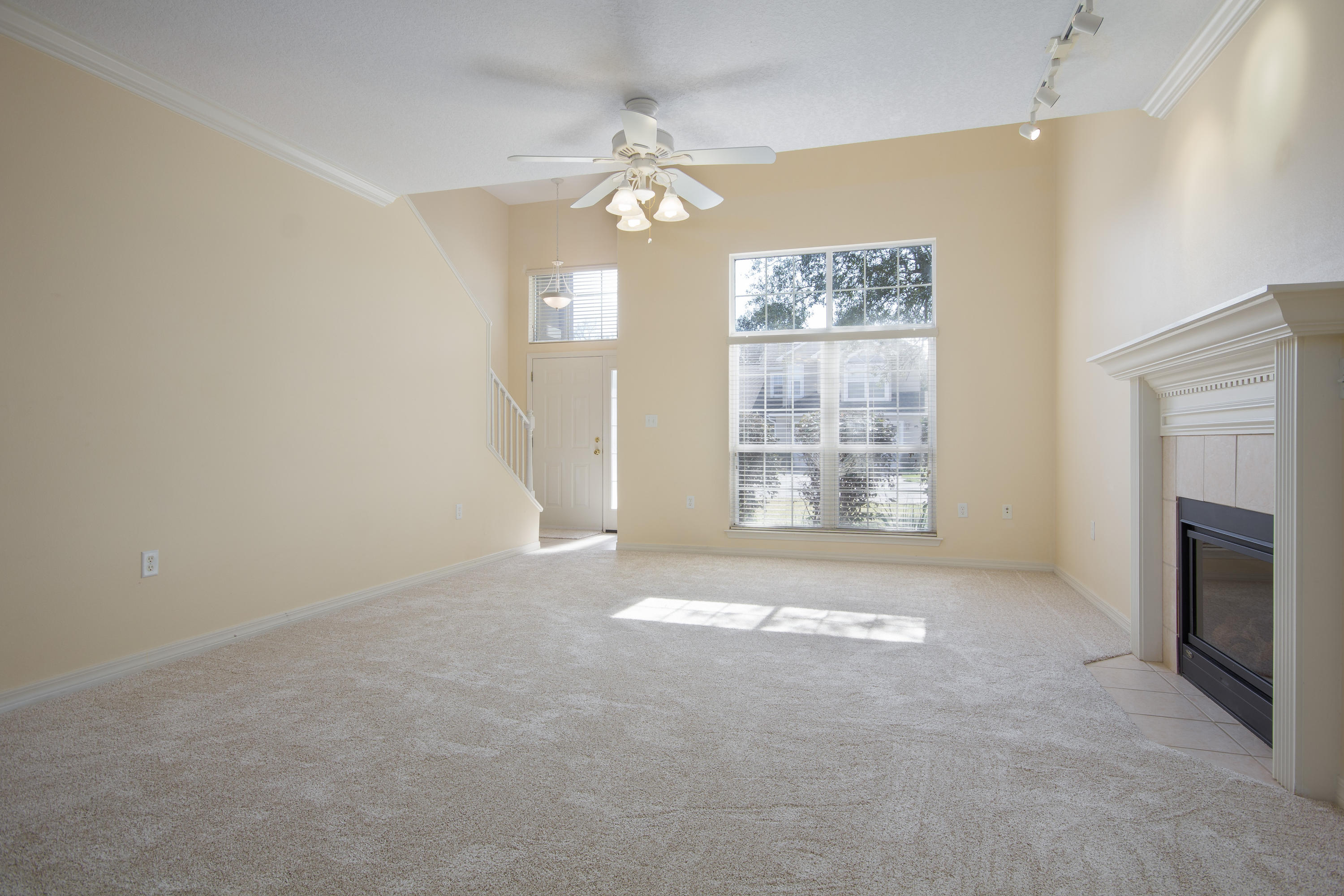 SUMMER PLACE - Residential