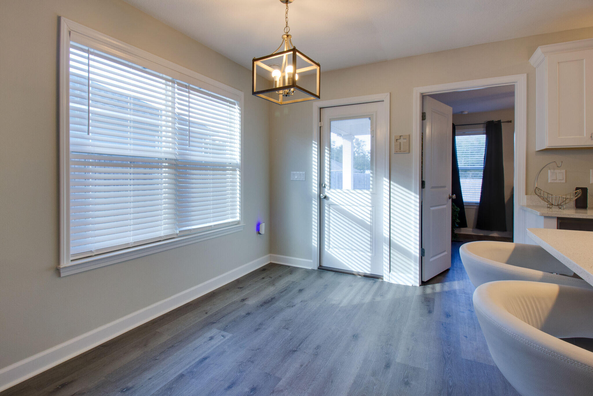 GARDEN CITY - Residential Lease