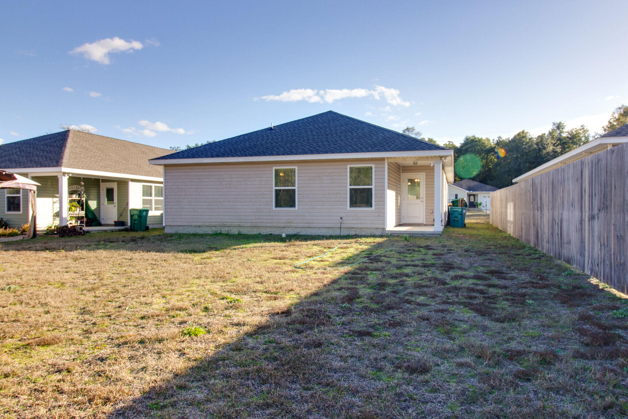 GARDEN CITY - Residential Lease