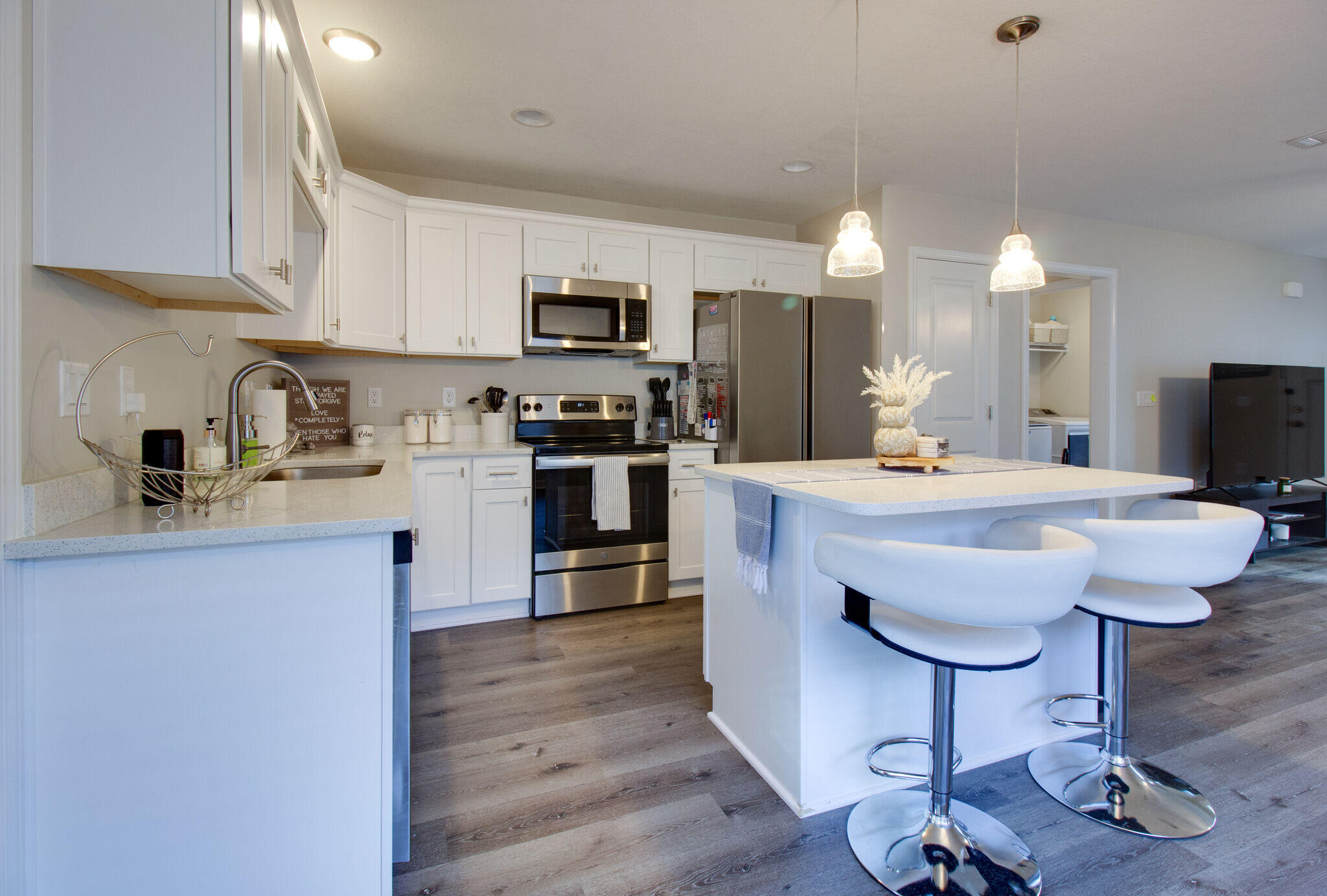 GARDEN CITY - Residential Lease