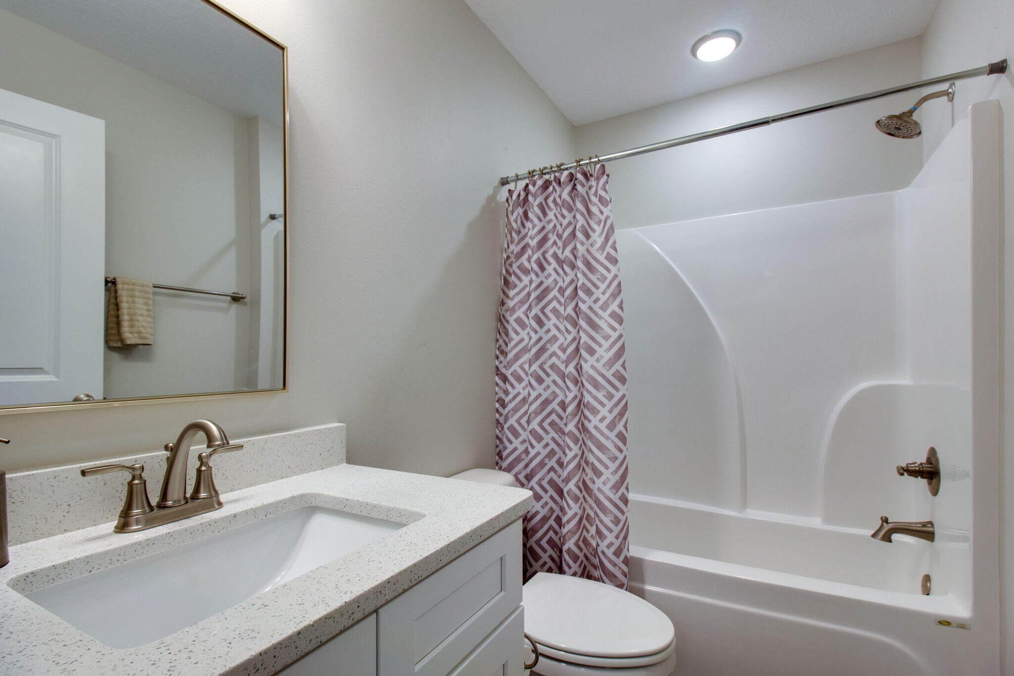 GARDEN CITY - Residential Lease
