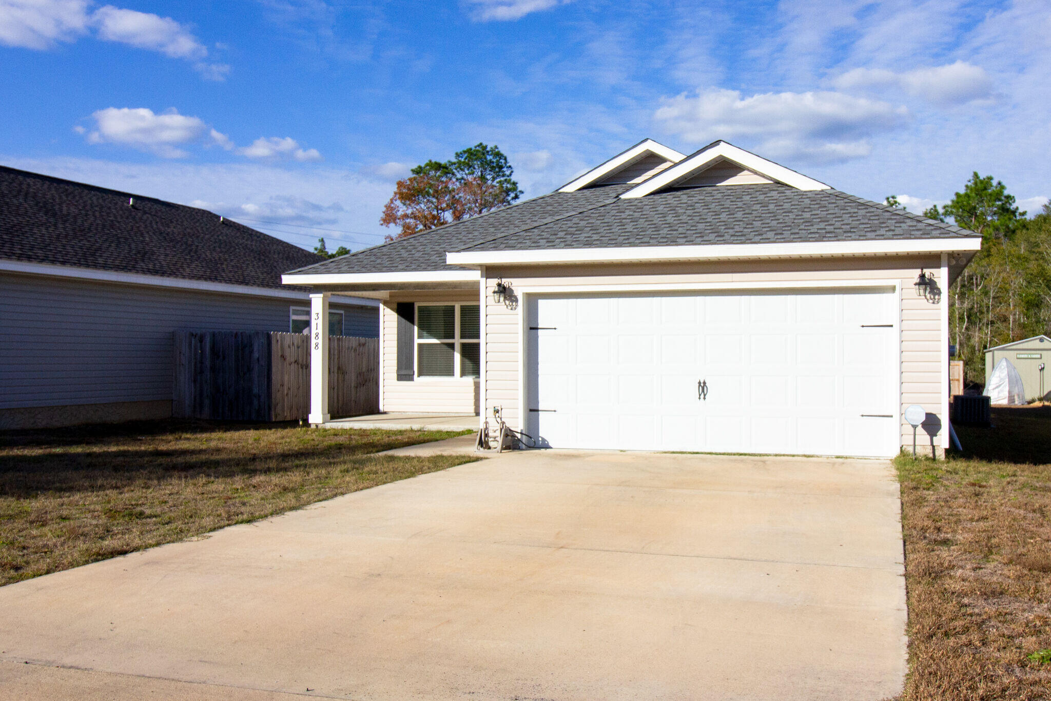 GARDEN CITY - Residential Lease
