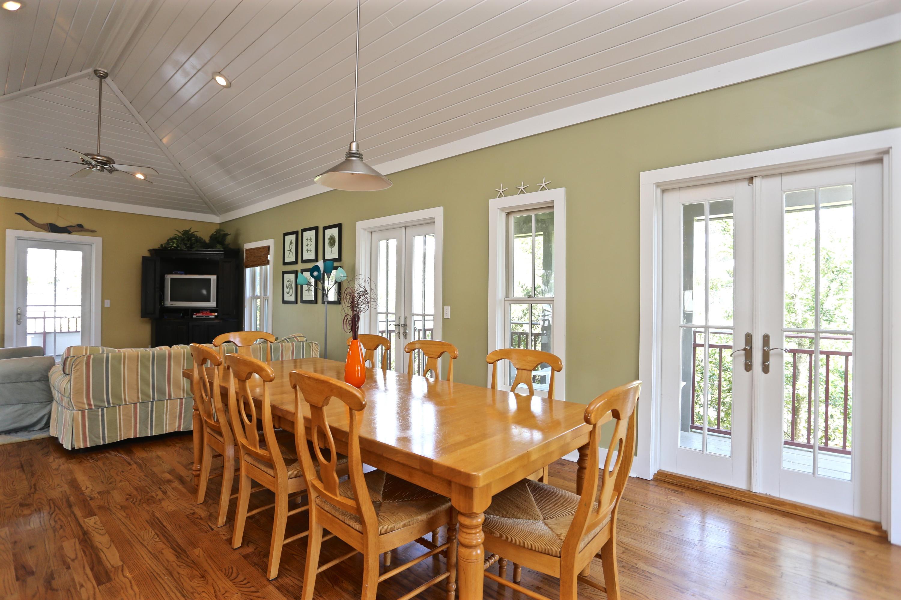 MAGNOLIA COTTAGES - Residential