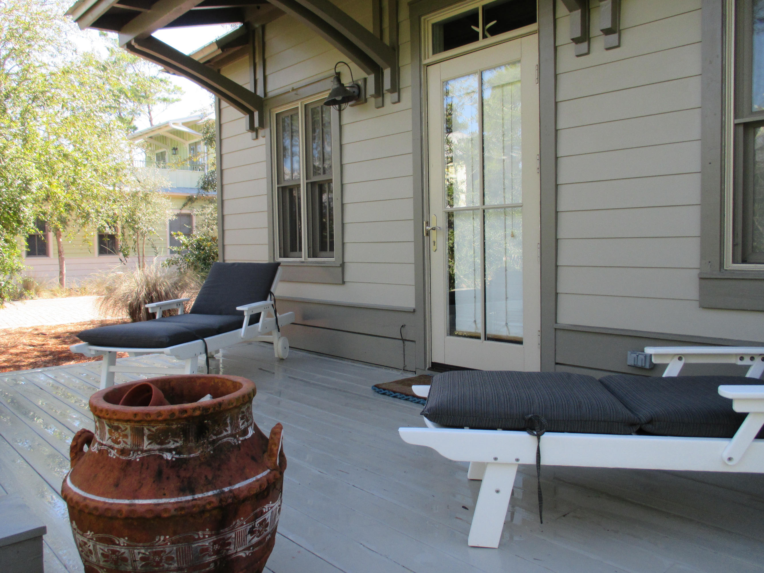 MAGNOLIA COTTAGES - Residential