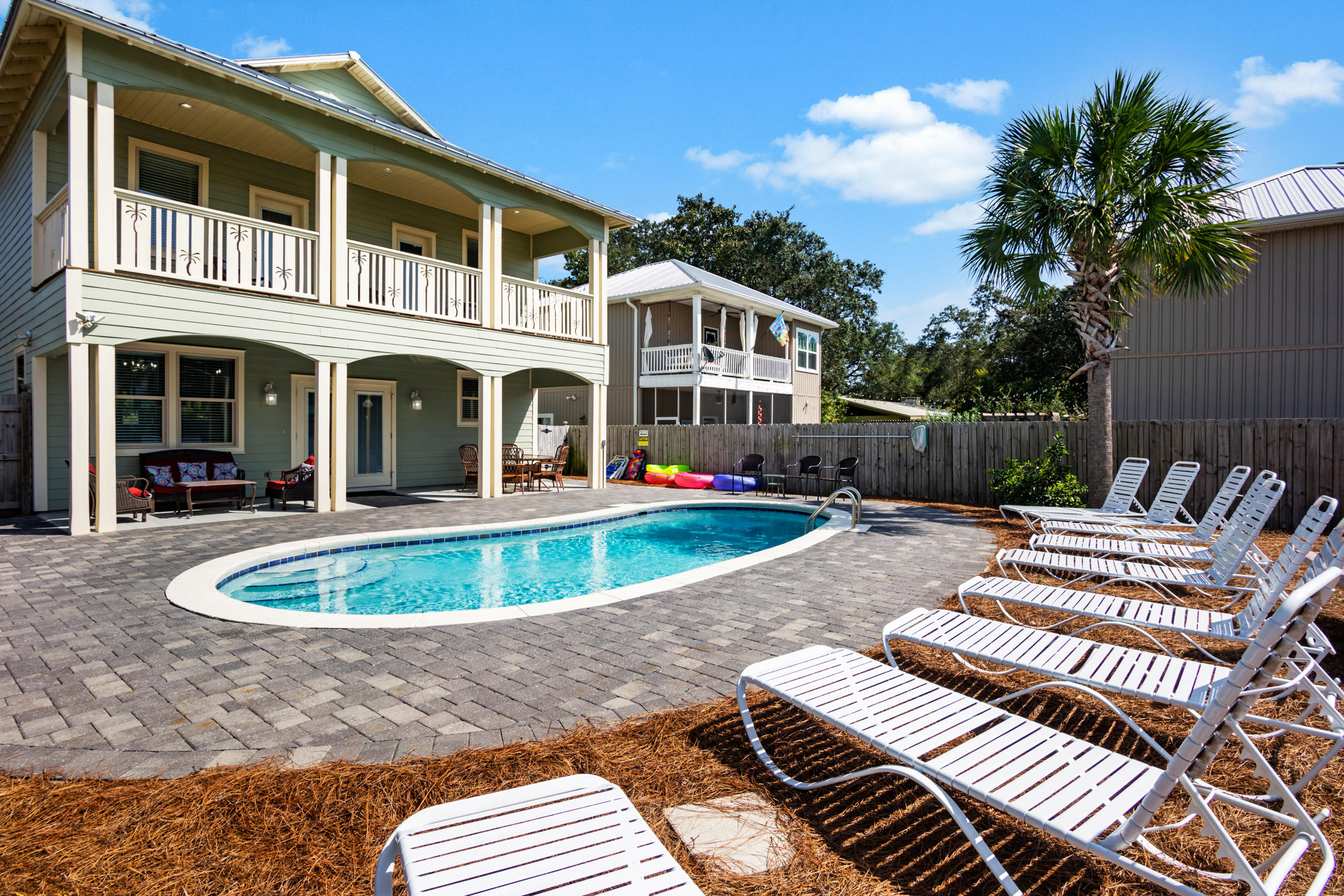 CRYSTAL BEACH - Residential