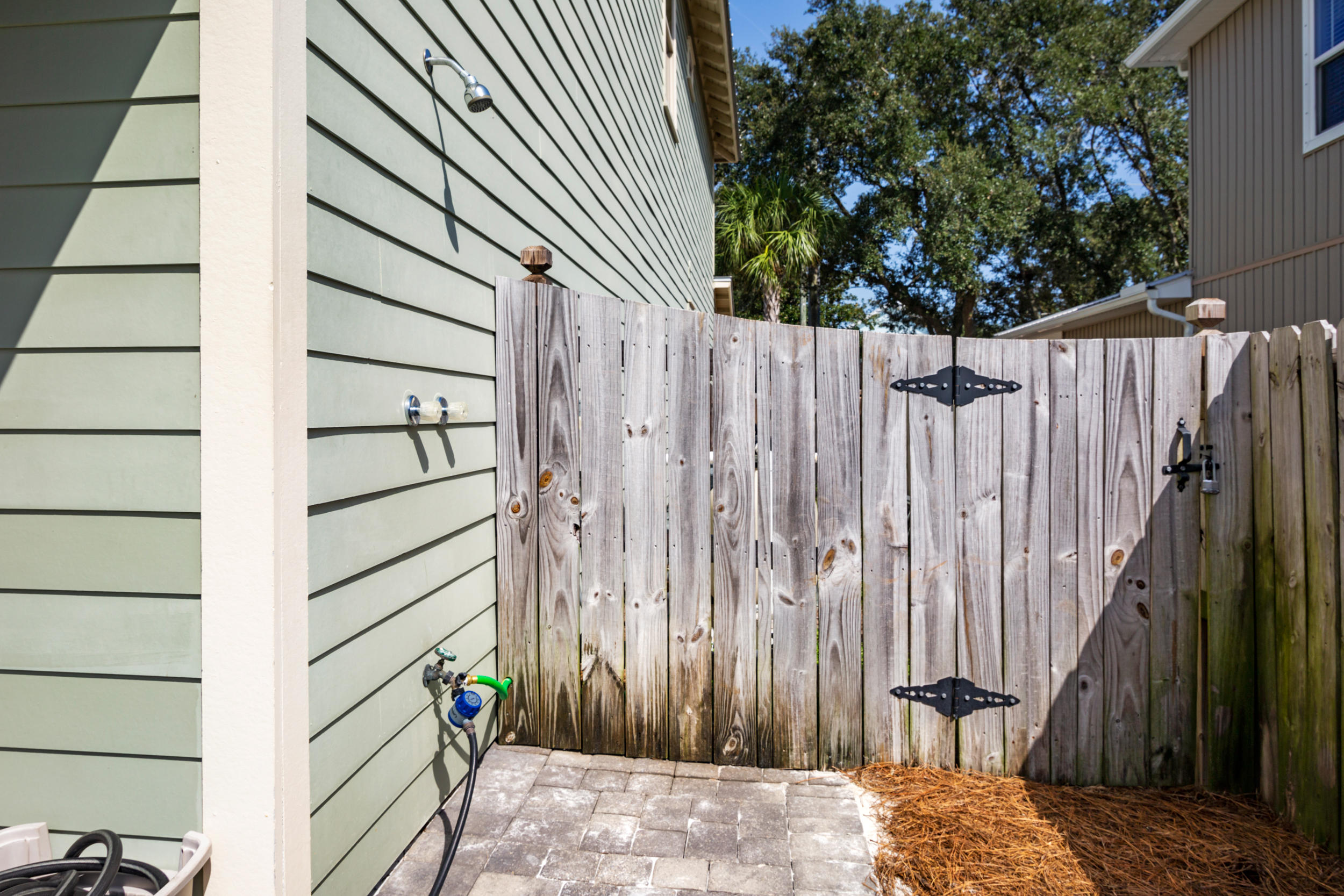 CRYSTAL BEACH - Residential