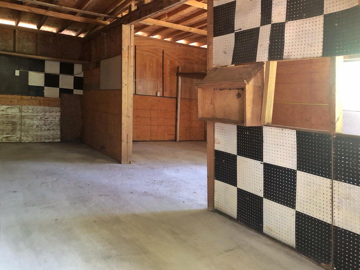 GARNIERS BEACH - Residential Lease