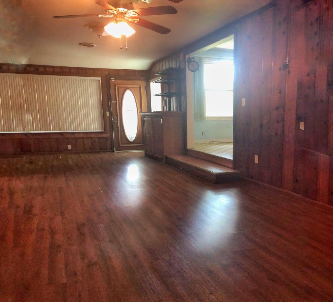 GARNIERS BEACH - Residential Lease