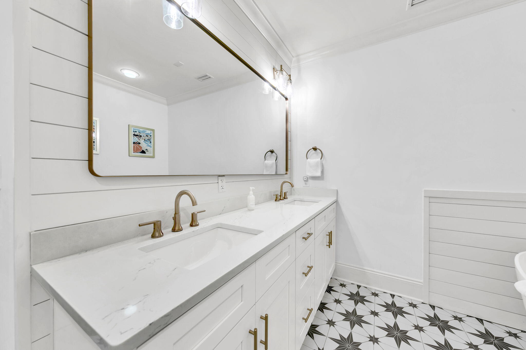 ADAGIO - Residential
