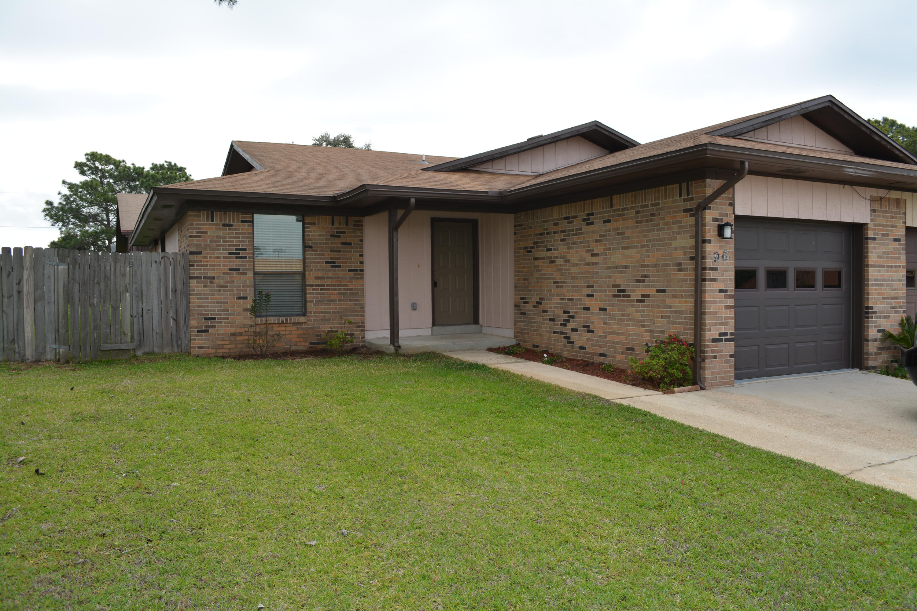 Spacious Patio home, just a few minutes to Eglin AFB. Plenty of kitchen and cabinet space and countertops. Roomy living/dining area and nice size bedrooms. cat or small dog allowed with non-ref pet fee. Please visit the website to schedule a showing. All Coastal Realty Services residents are enrolled in the Resident Benefits Package (RBP) which includes renters insurance, HVAC air filter delivery (for applicable properties) and our best-in-class resident rewards program, and much more! More details upon application