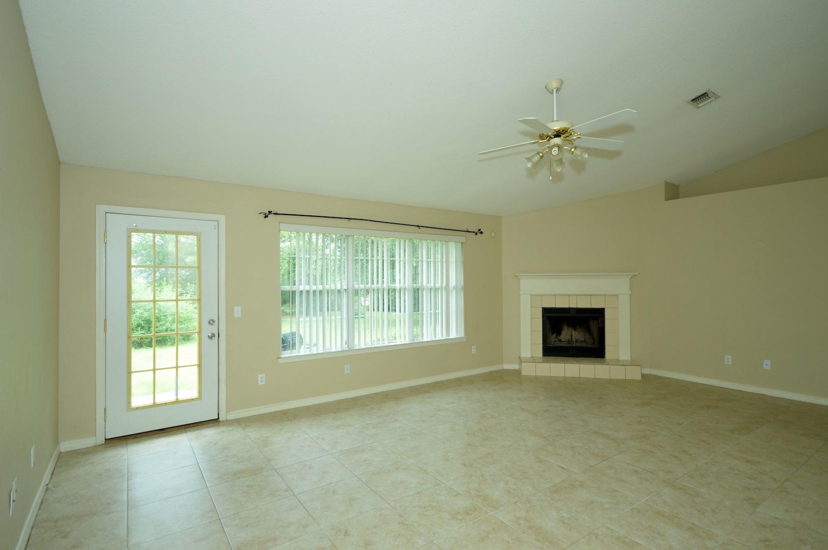 HOLLEY BY THE SEA - Residential