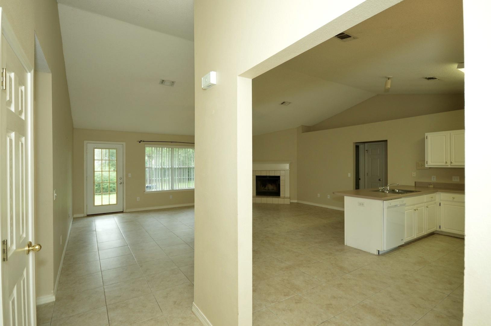 HOLLEY BY THE SEA - Residential