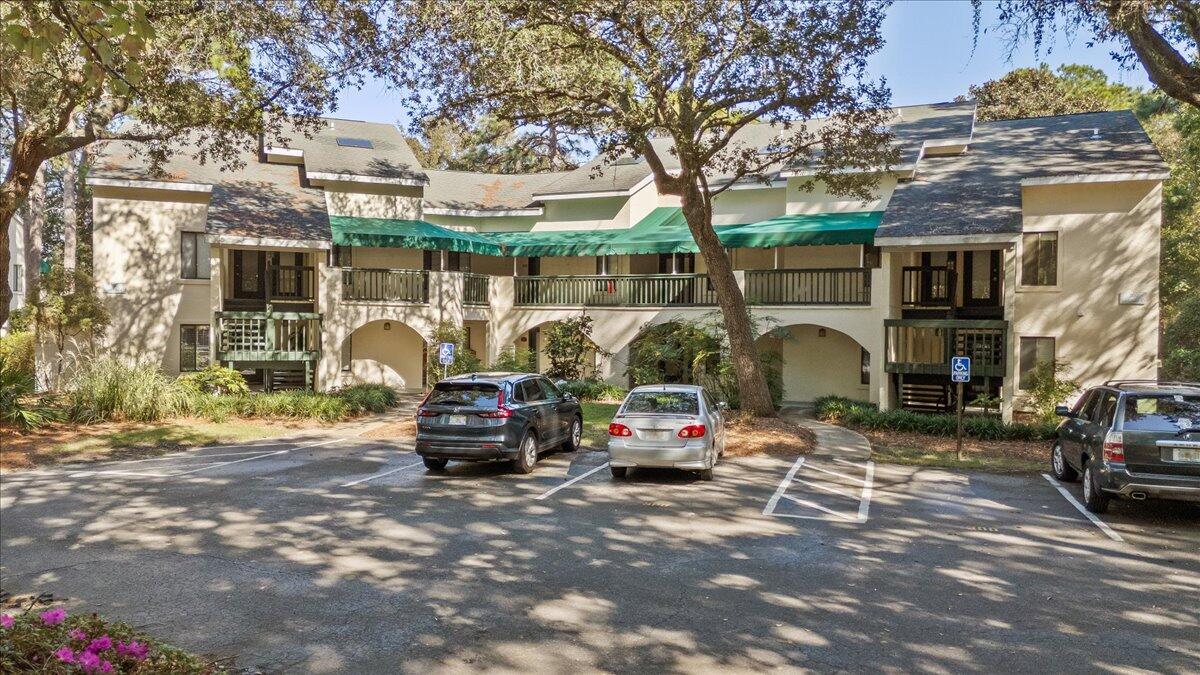 LAKESIDE CONDO AT BLUEWATER BAY - Residential