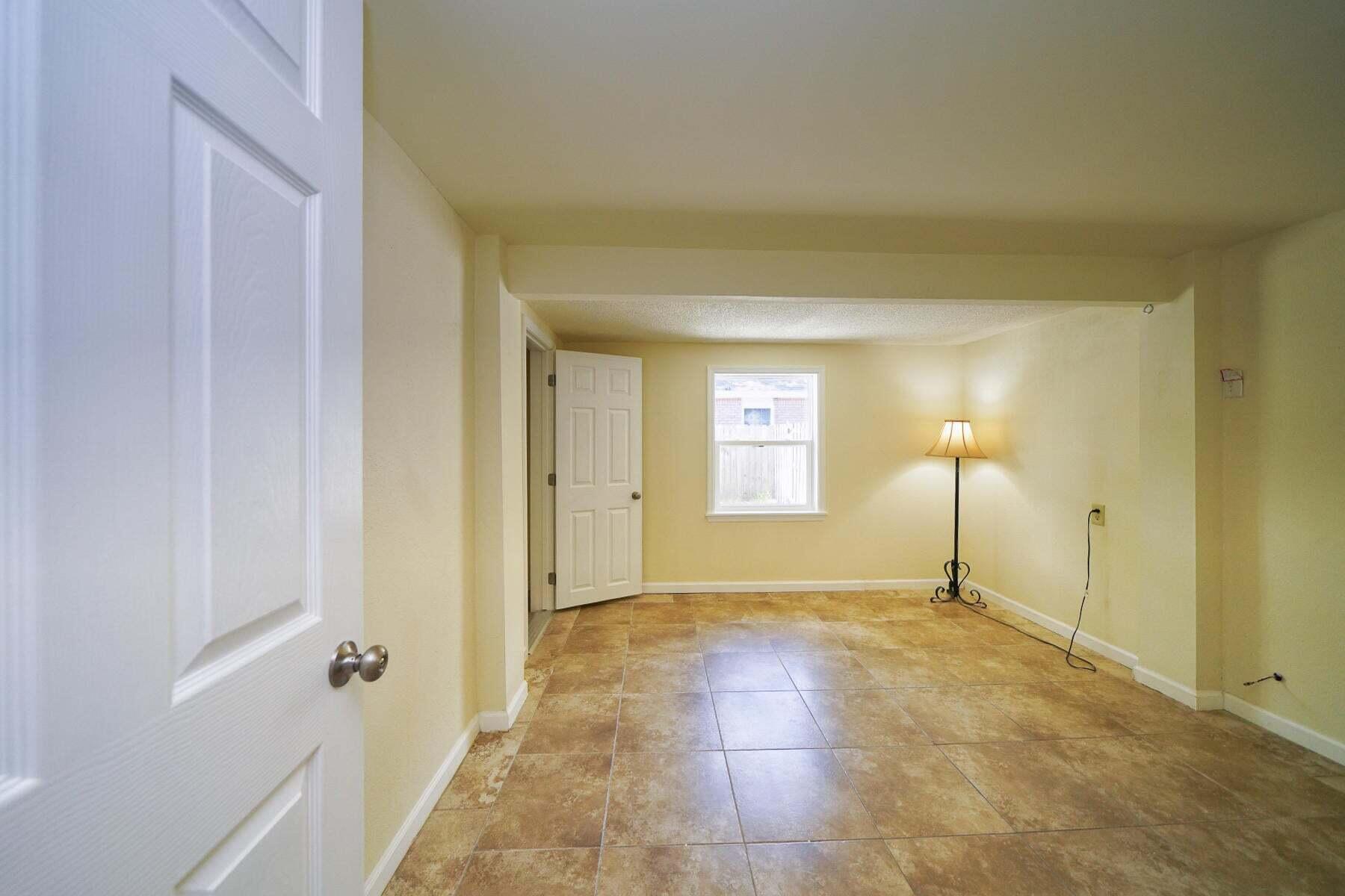 HIGH GROVE PLANTATION - Residential Lease