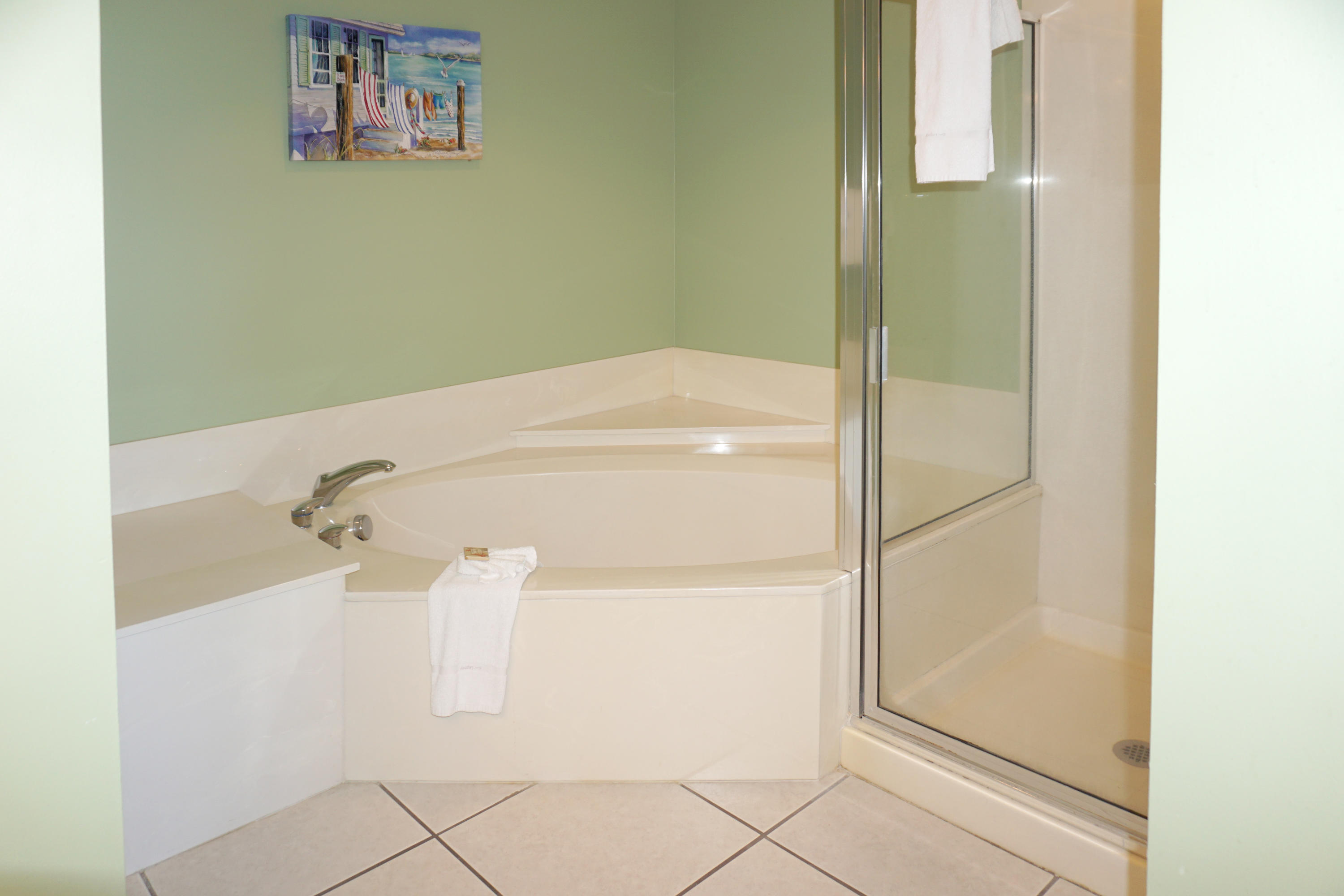 SUMMER PLACE CONDO - Residential