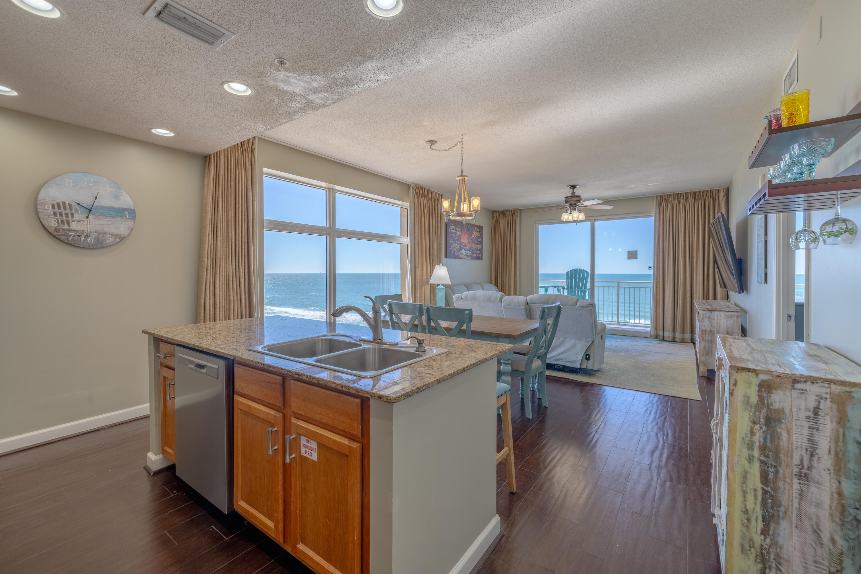 STERLING REEF - Residential