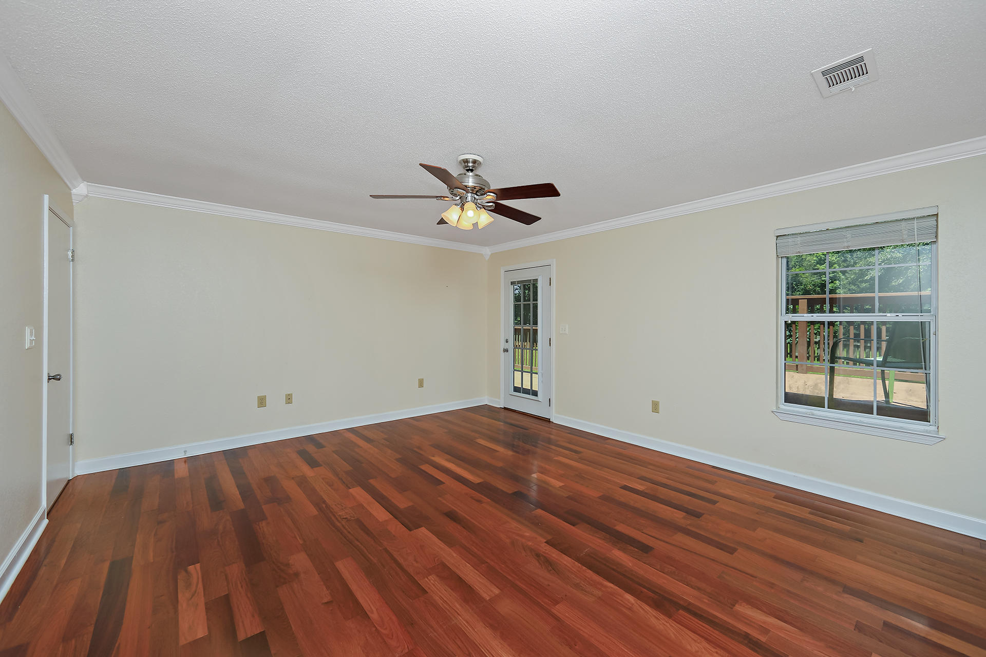 FOXWOOD ESTATES 1 - Residential