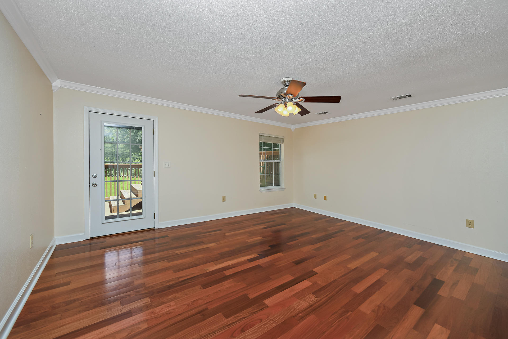 FOXWOOD ESTATES 1 - Residential