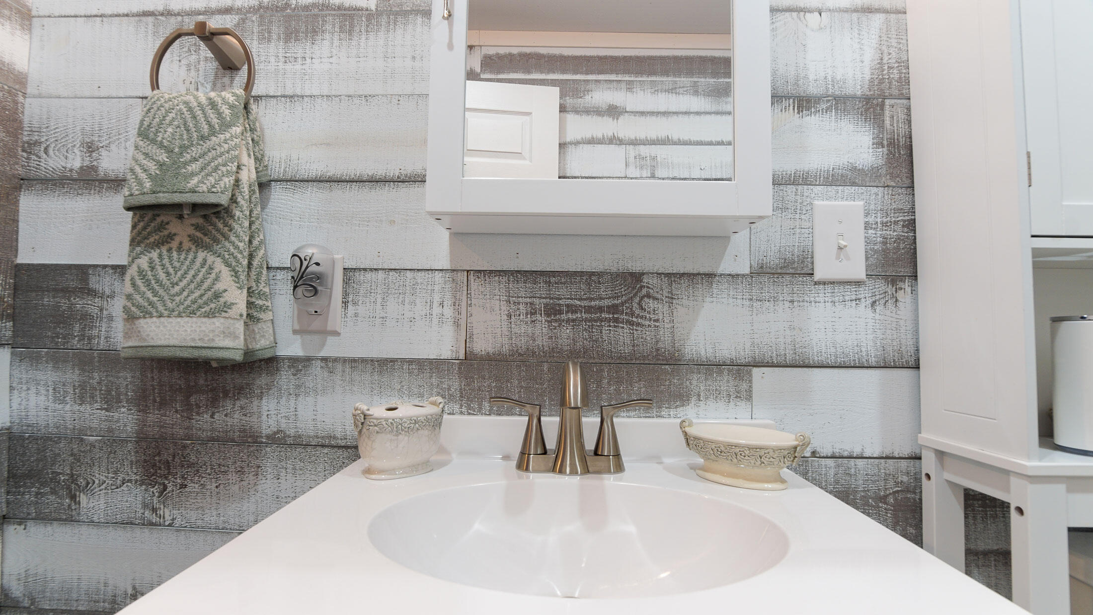 OAKWOOD HILLS UNIT 1 - Residential