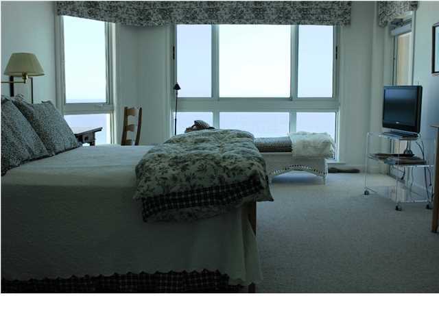 HIDDEN DUNES GRAND VILLAS - Residential