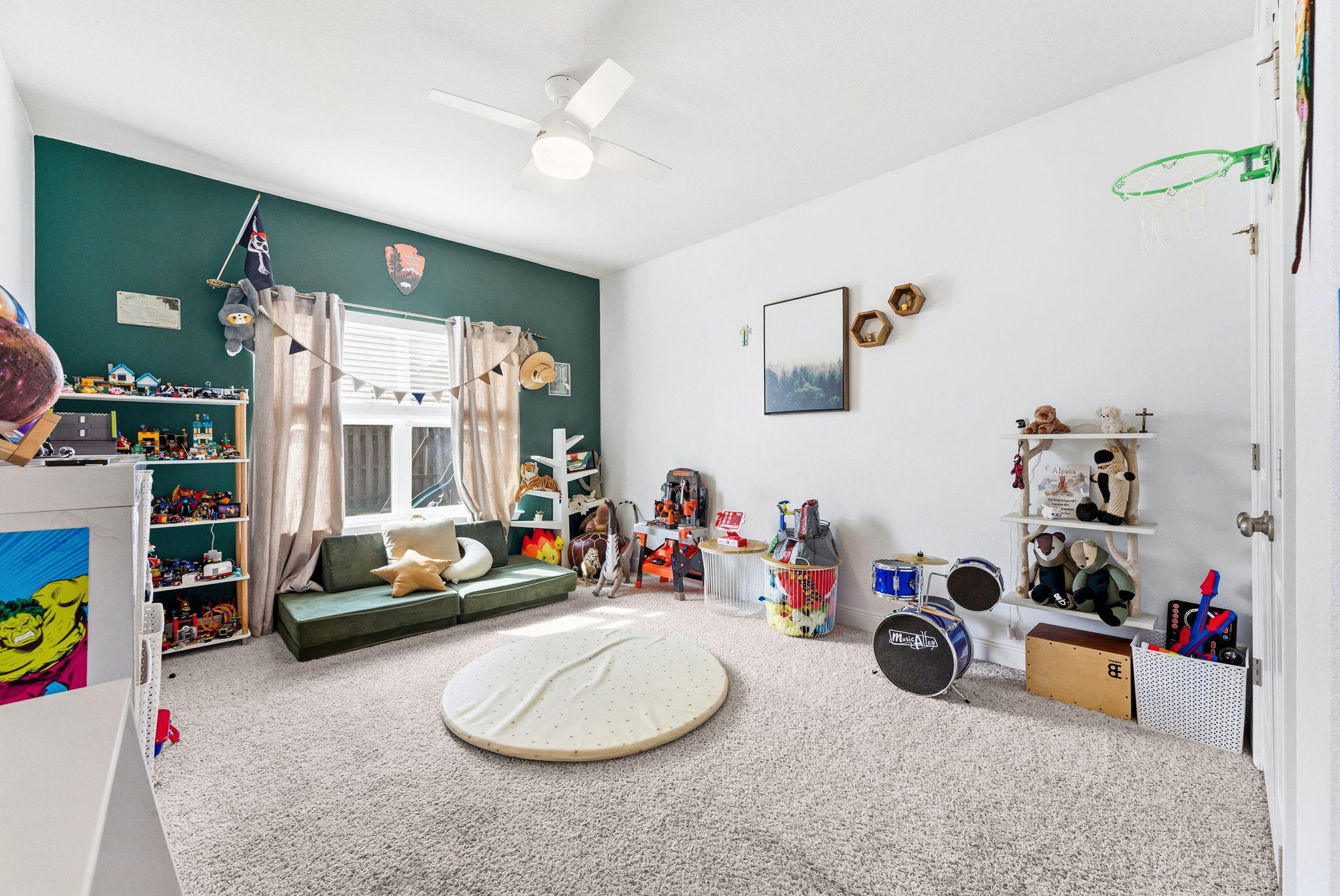 HAMMOCK BAY - Residential Lease