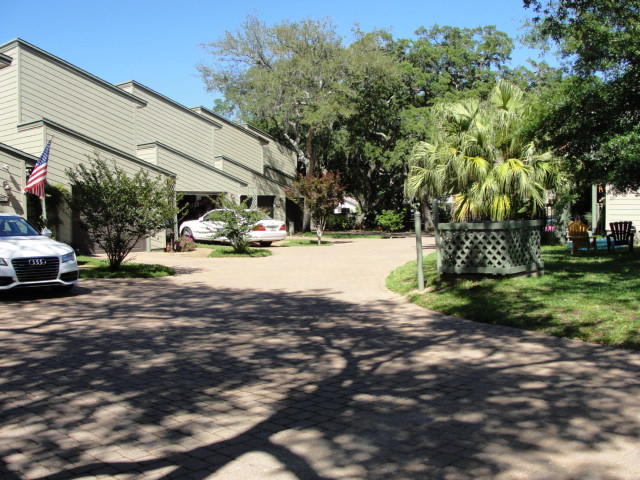 KIDD BAYOU OAKS - Residential