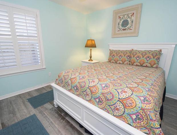 ROYAL SEAESTA TOWNHOMES - Residential