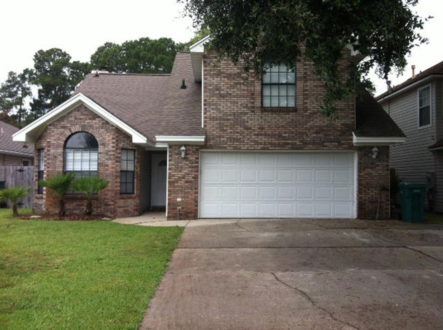 Enjoy VERY close proximity to both Eglin AFB and Hurlburt Field with this centrally located home in Fort Walton Beach. This home has high, vaulted ceilings and large tile flooring throughout main living areas. It also offers a large, fenced backyard and many upgrades! Just minutes from the areas famous Emerald beaches, shopping, and dining! Make 1066 Windmill Drive your Fort Walton Beach residence today.