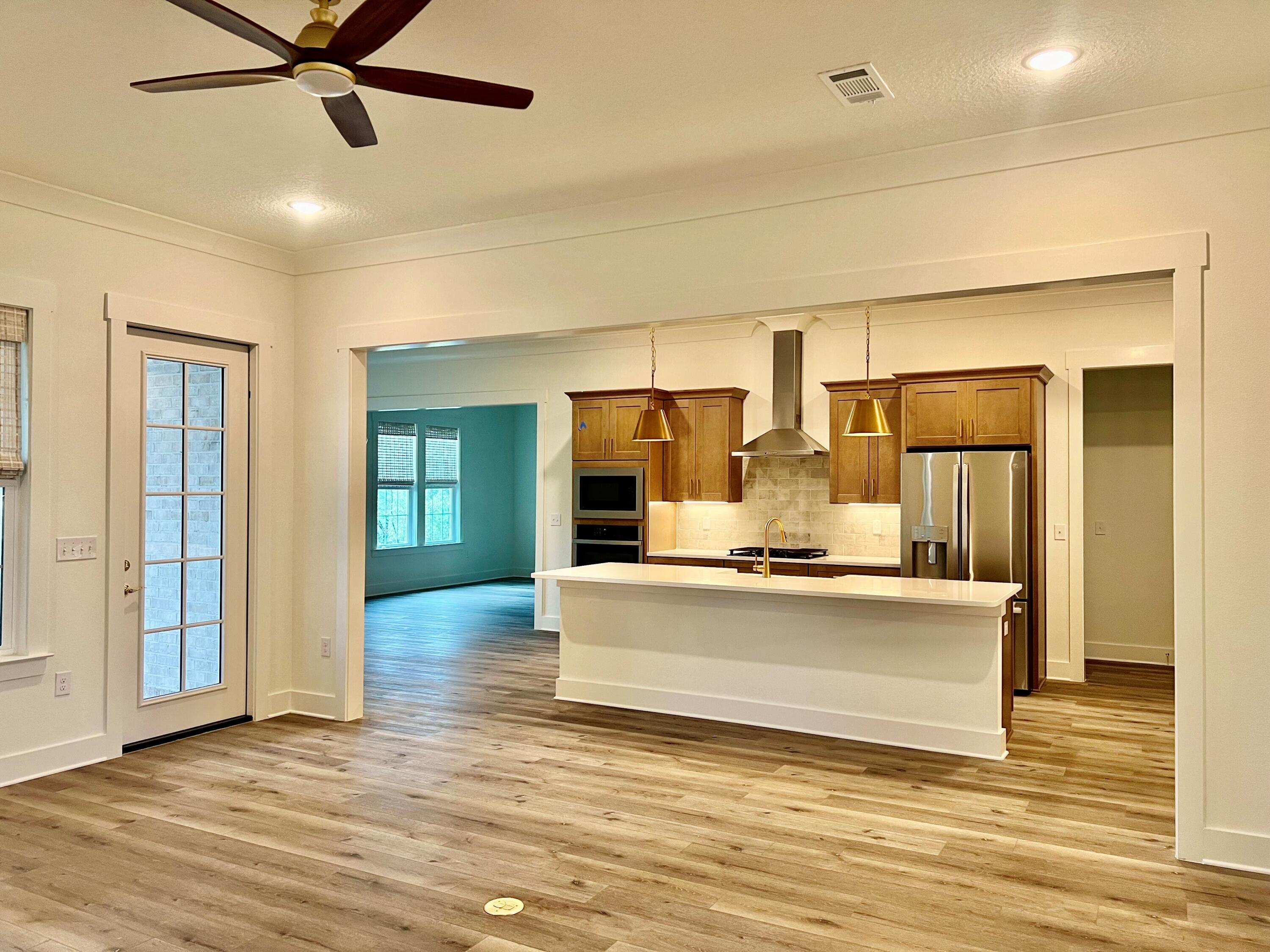 DEER MOSS CREEK - Residential