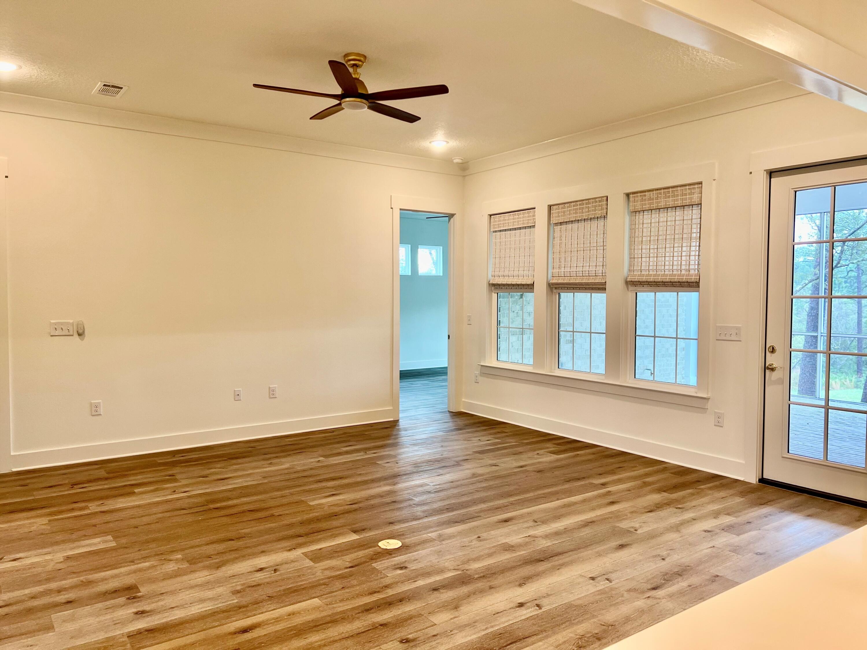 DEER MOSS CREEK - Residential