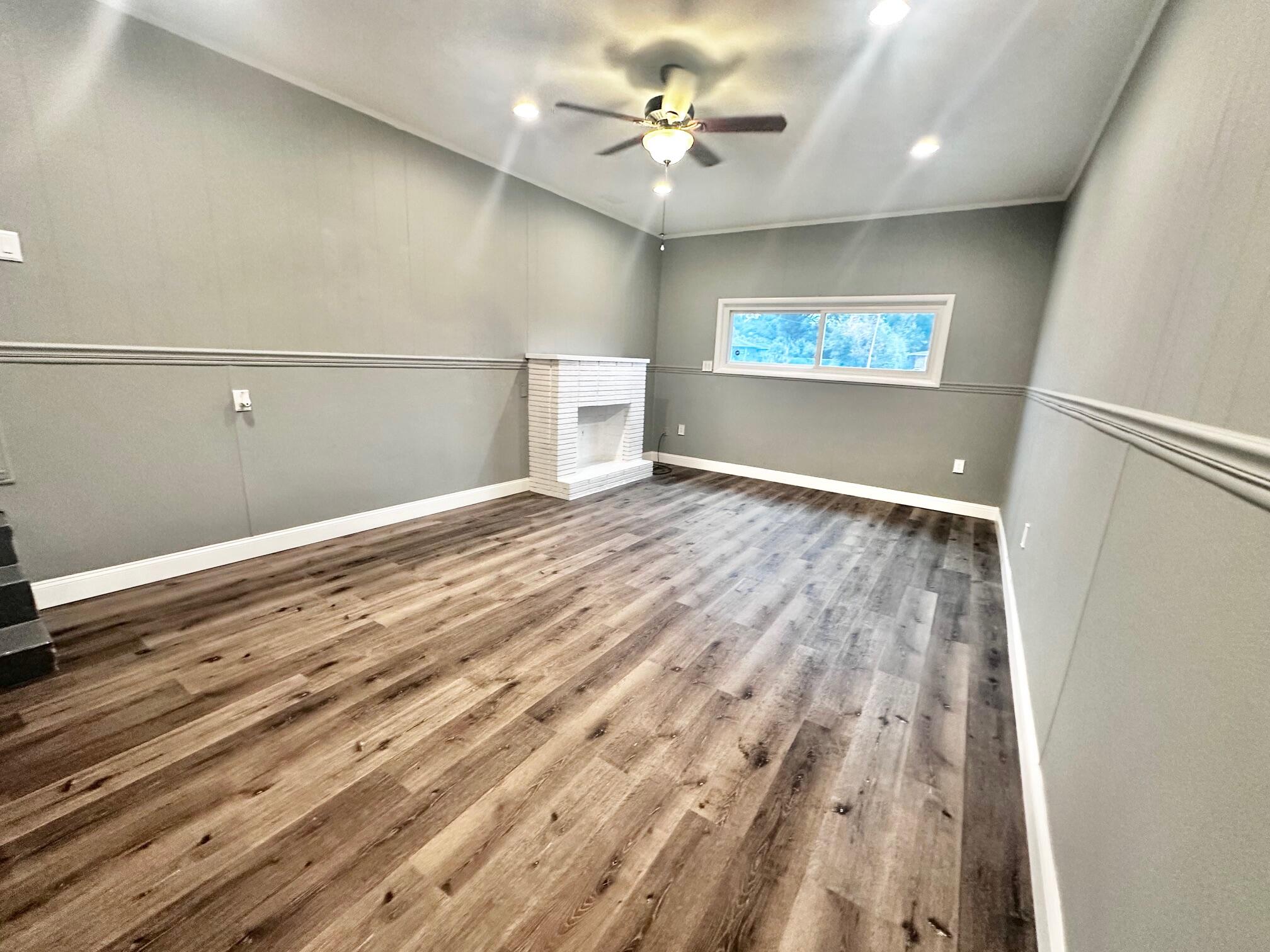 WARRINGTON COURT - Residential