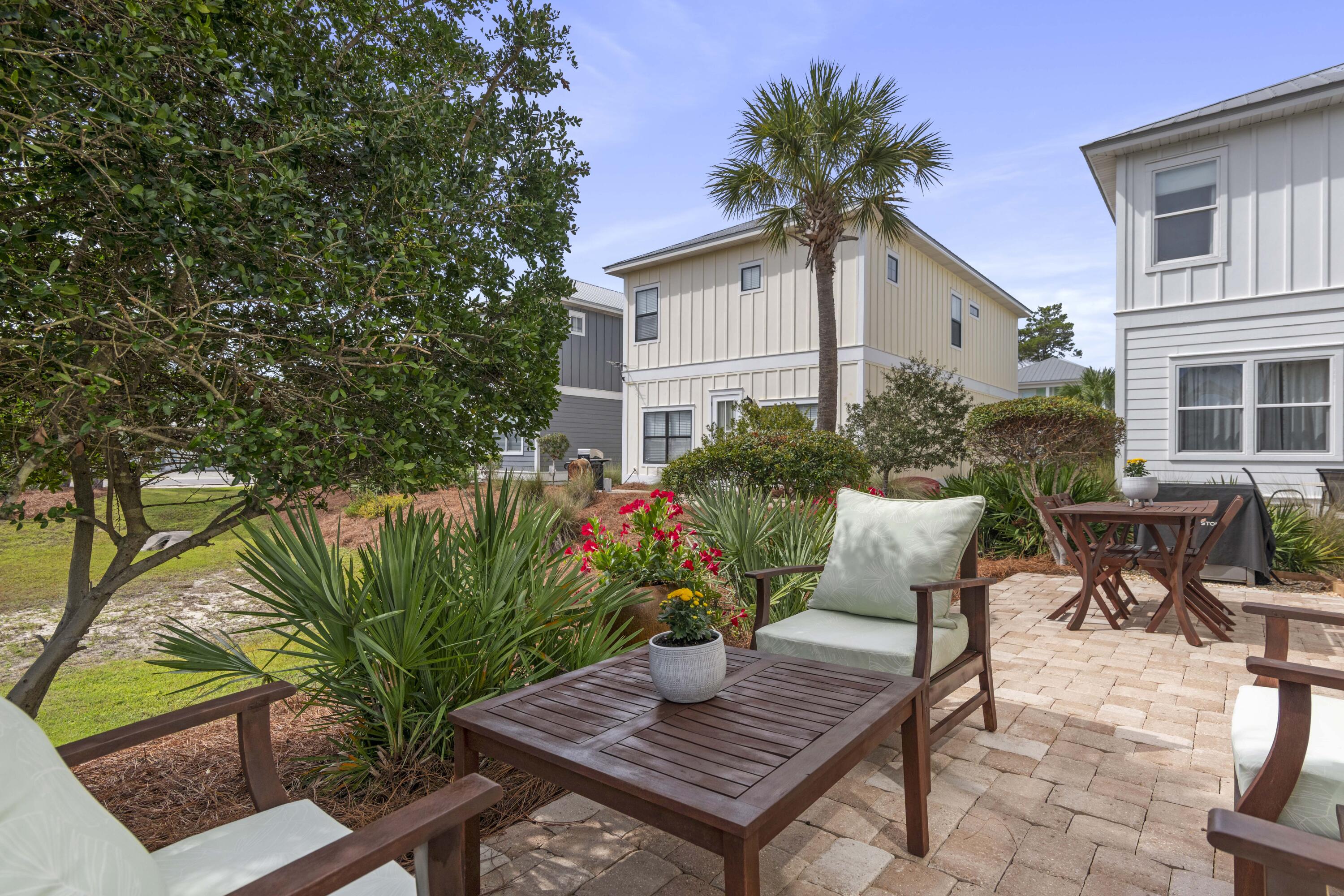 GULF REFLECTIONS - Residential