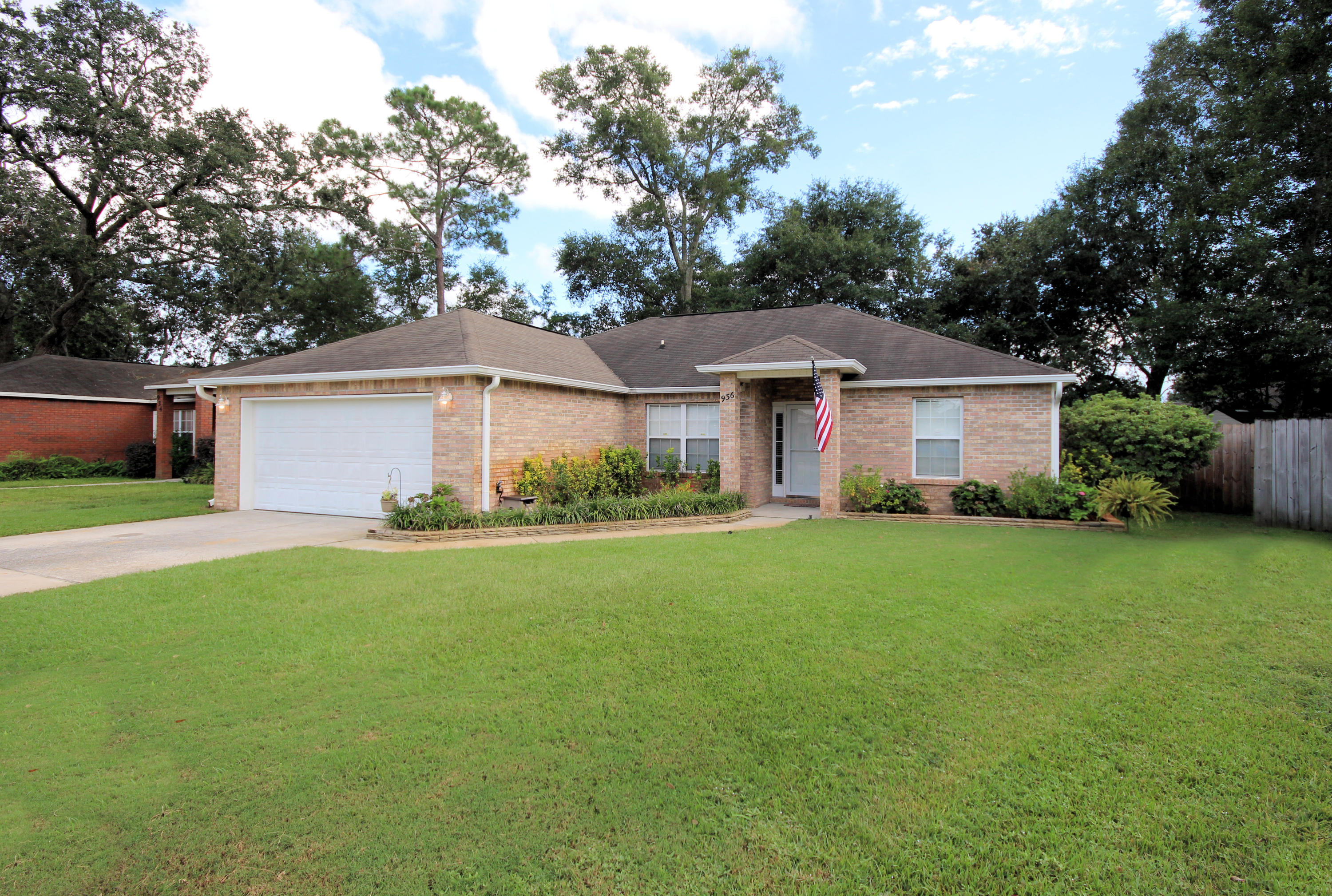 OAK PARK ESTATES - Residential