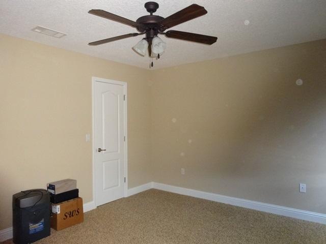 WINDMEADOWS - Residential