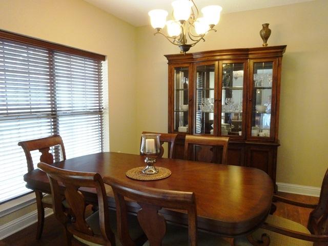 WINDMEADOWS - Residential