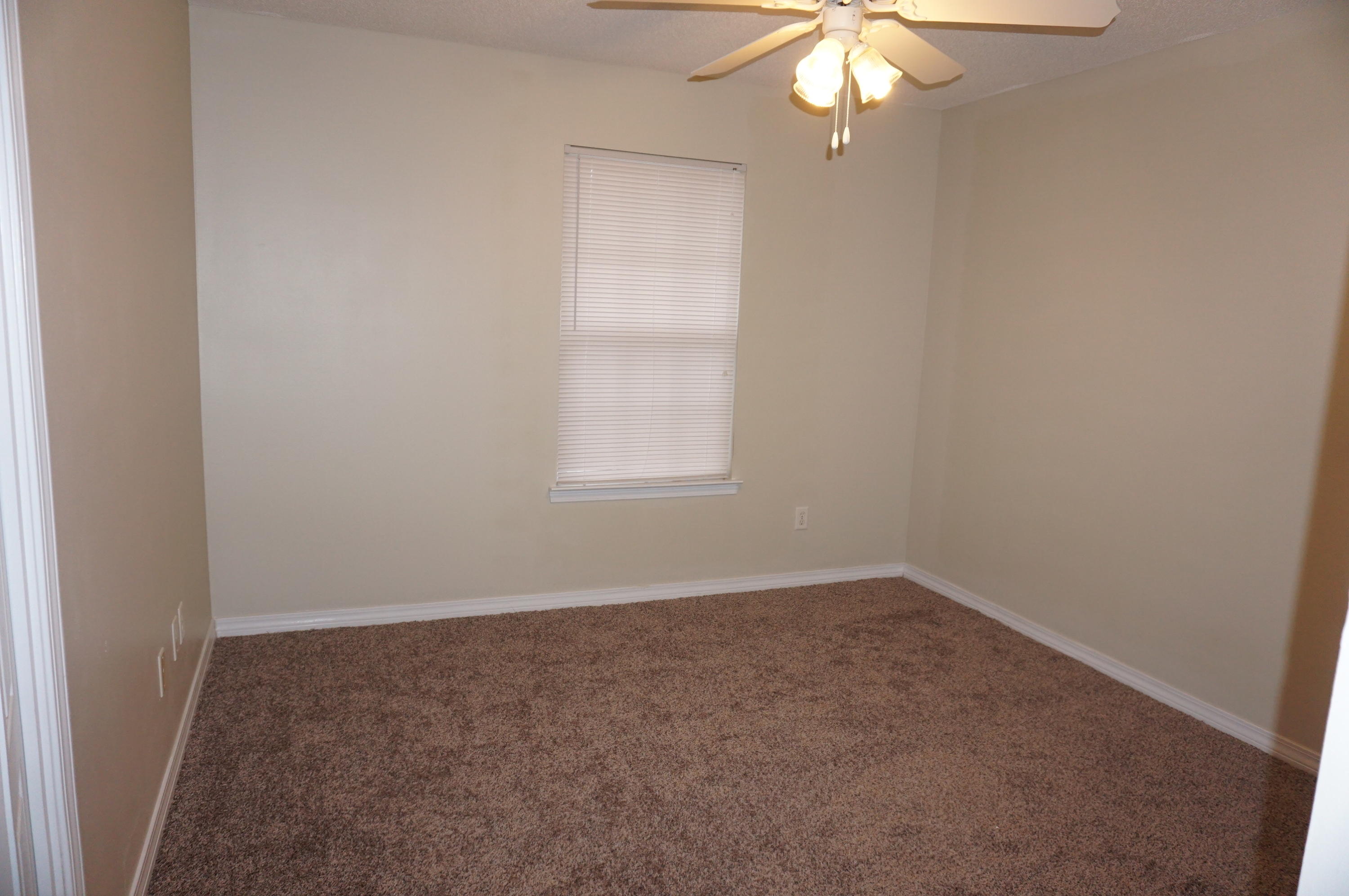 TRIPLE LAKES ESTATES - Residential