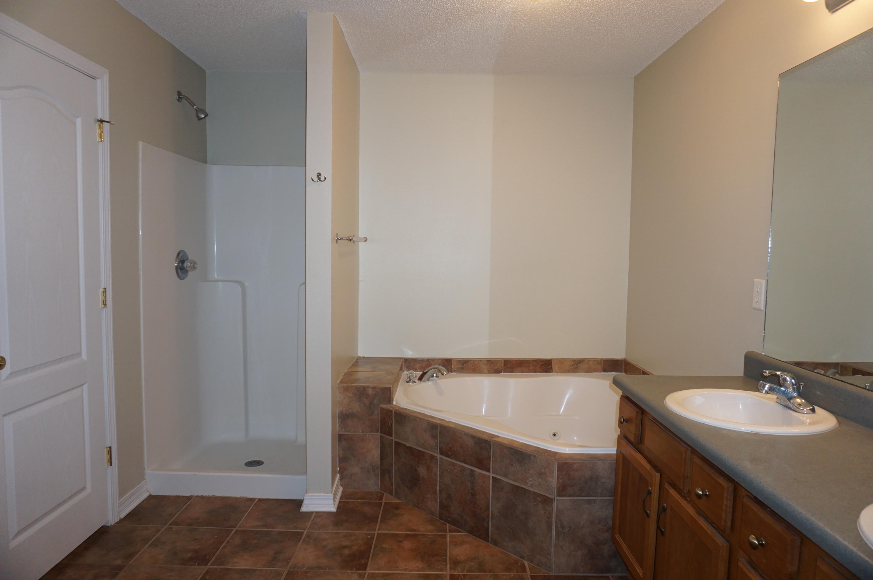 TRIPLE LAKES ESTATES - Residential