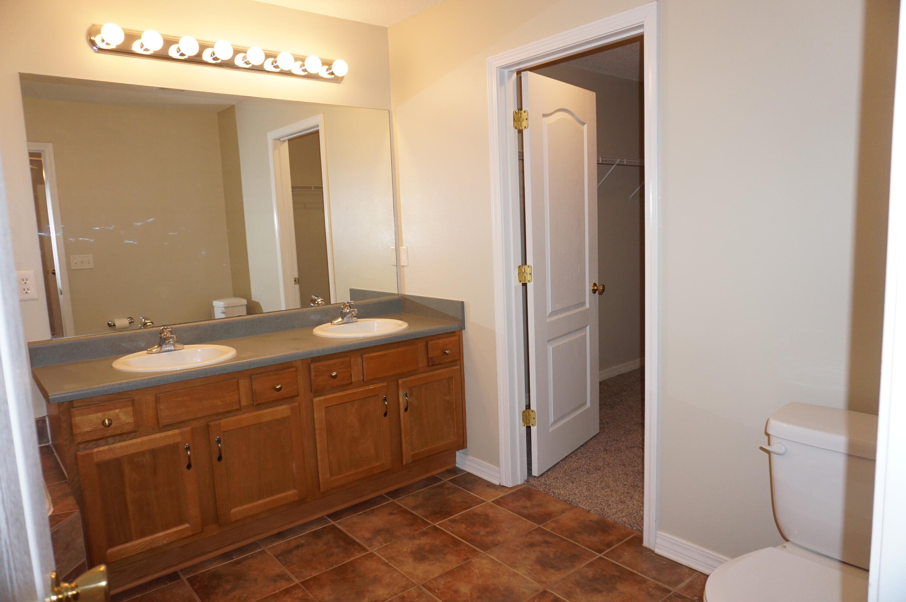 TRIPLE LAKES ESTATES - Residential