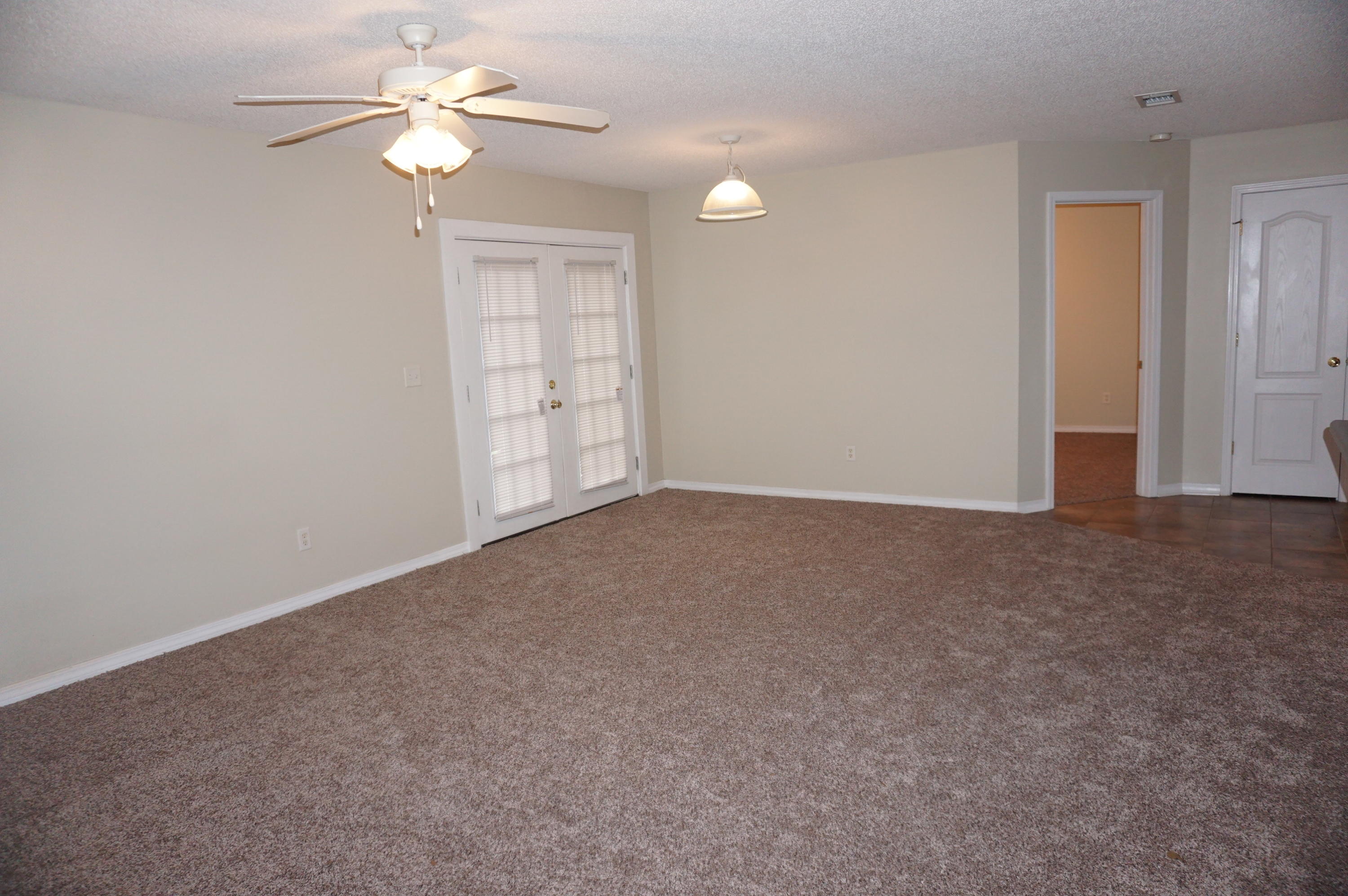 TRIPLE LAKES ESTATES - Residential