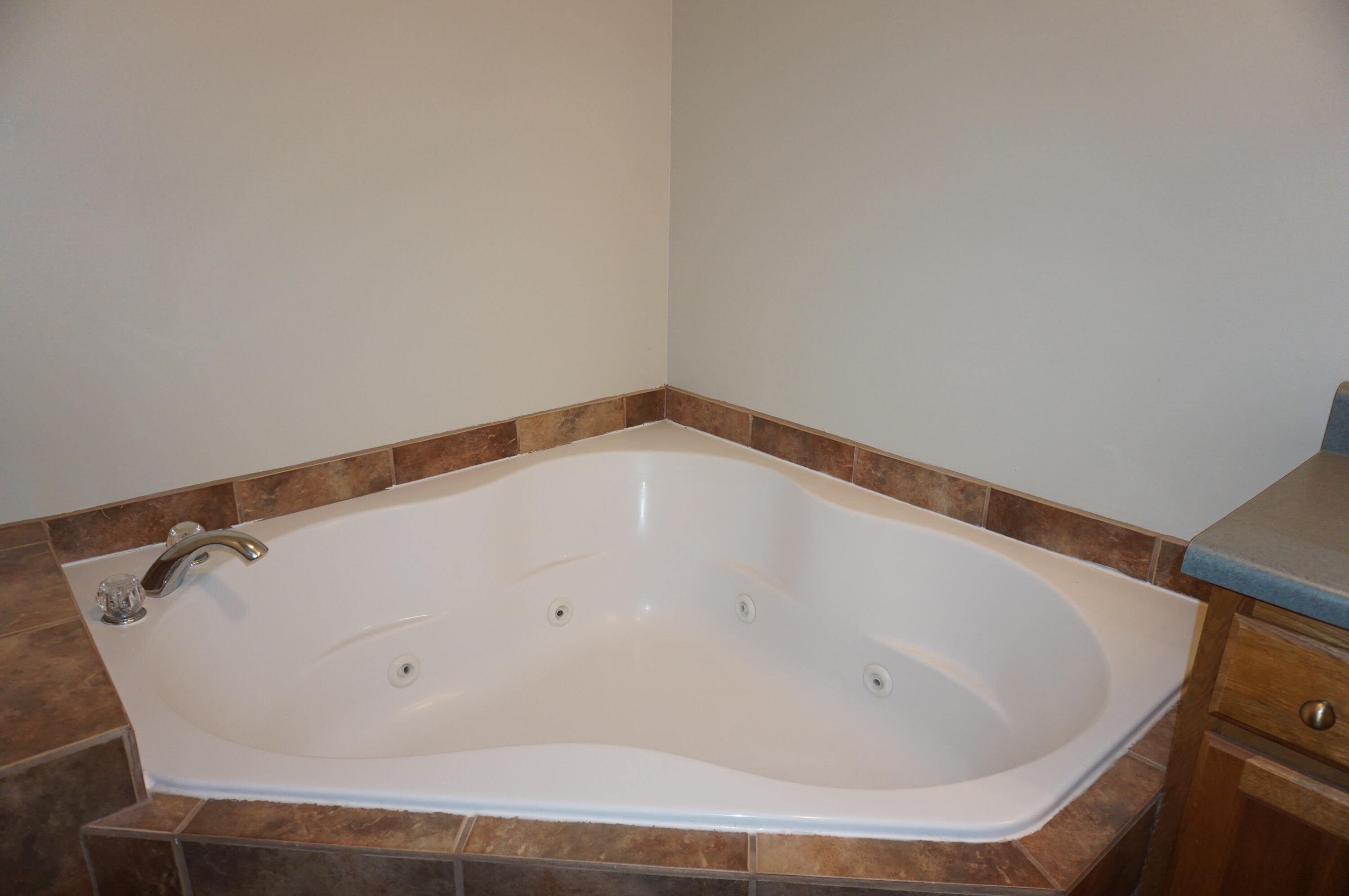 TRIPLE LAKES ESTATES - Residential