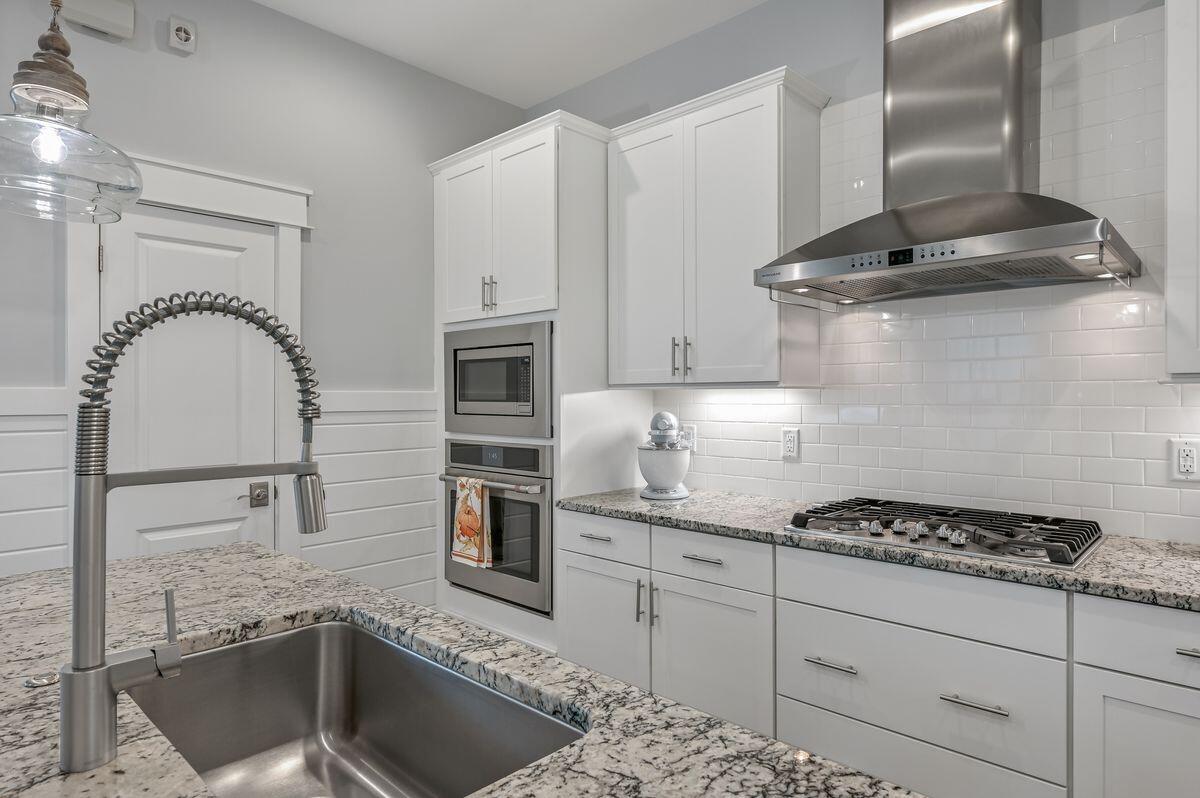 NATUREWALK AT SEAGROVE - Residential