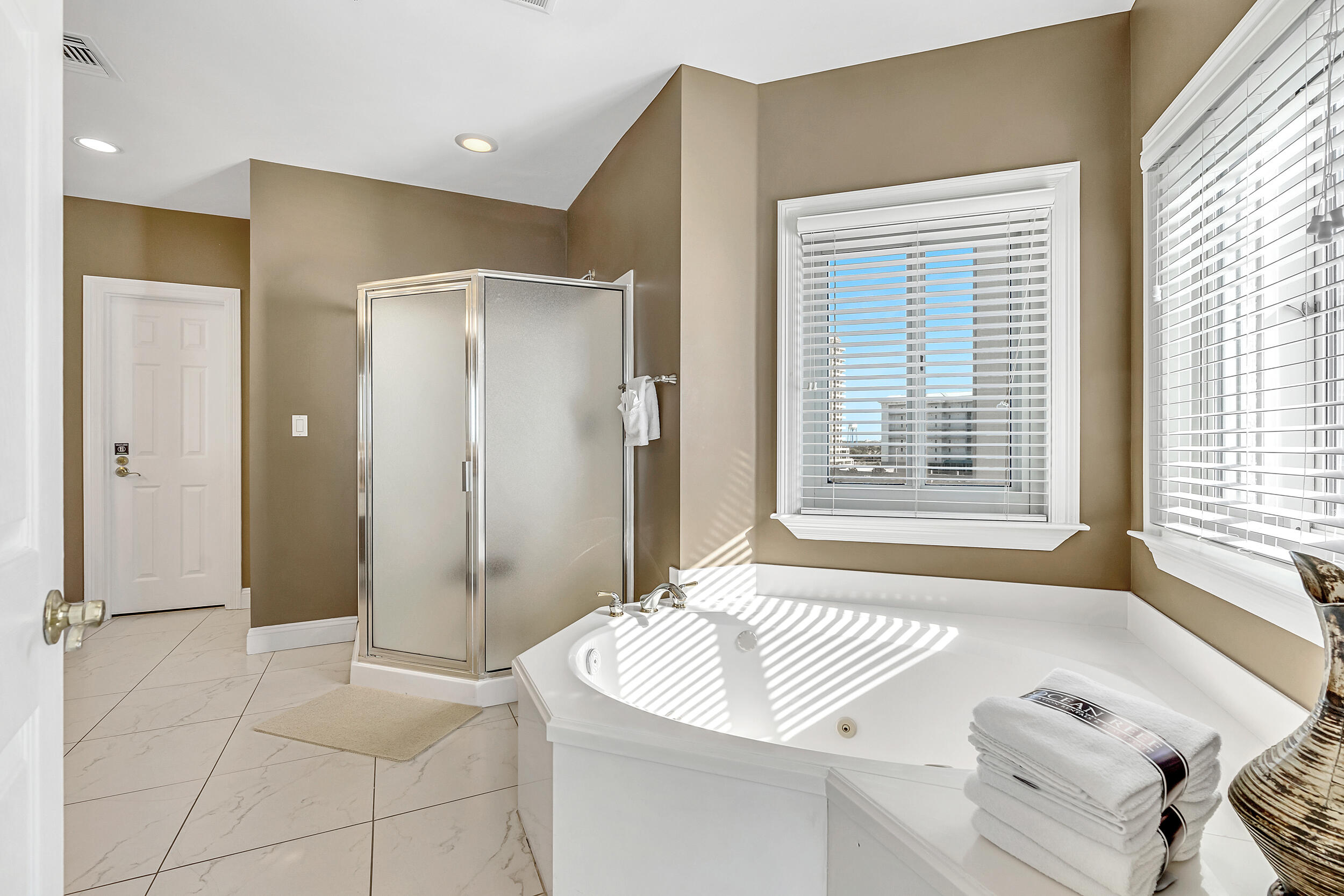 EMPRESS (THE) - Residential