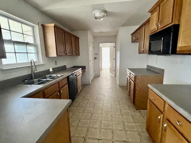 TRIPLE LAKES ESTATES - Residential