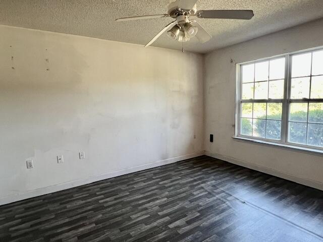 TRIPLE LAKES ESTATES - Residential