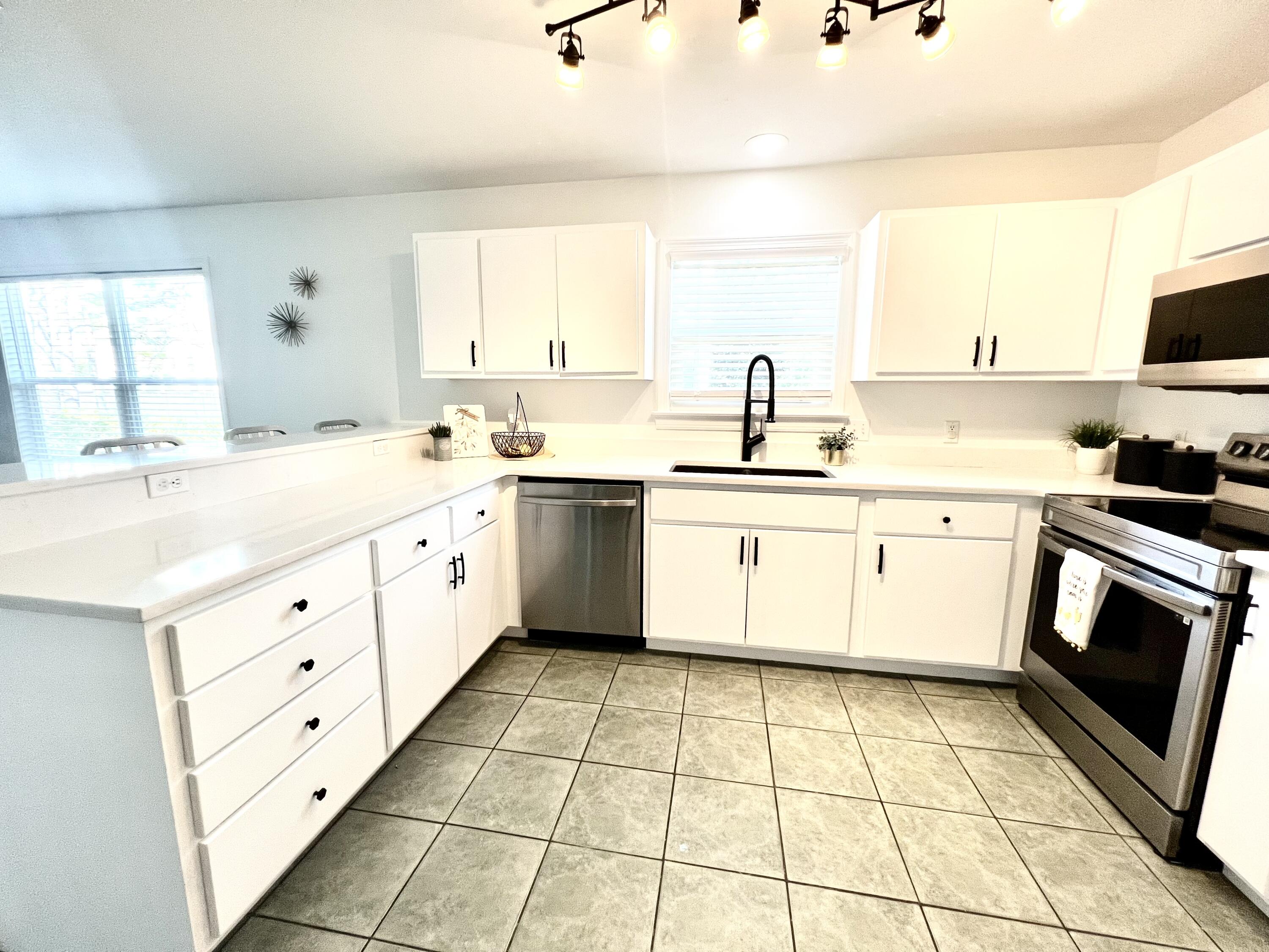 SHELTER COVE ESTATES - Residential