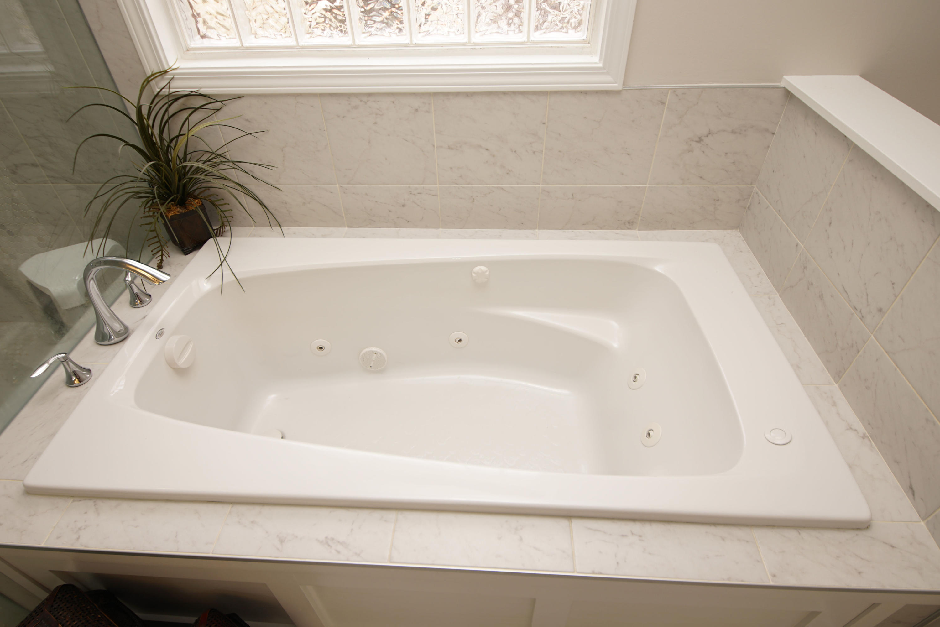 BAYOU POQUITO - Residential