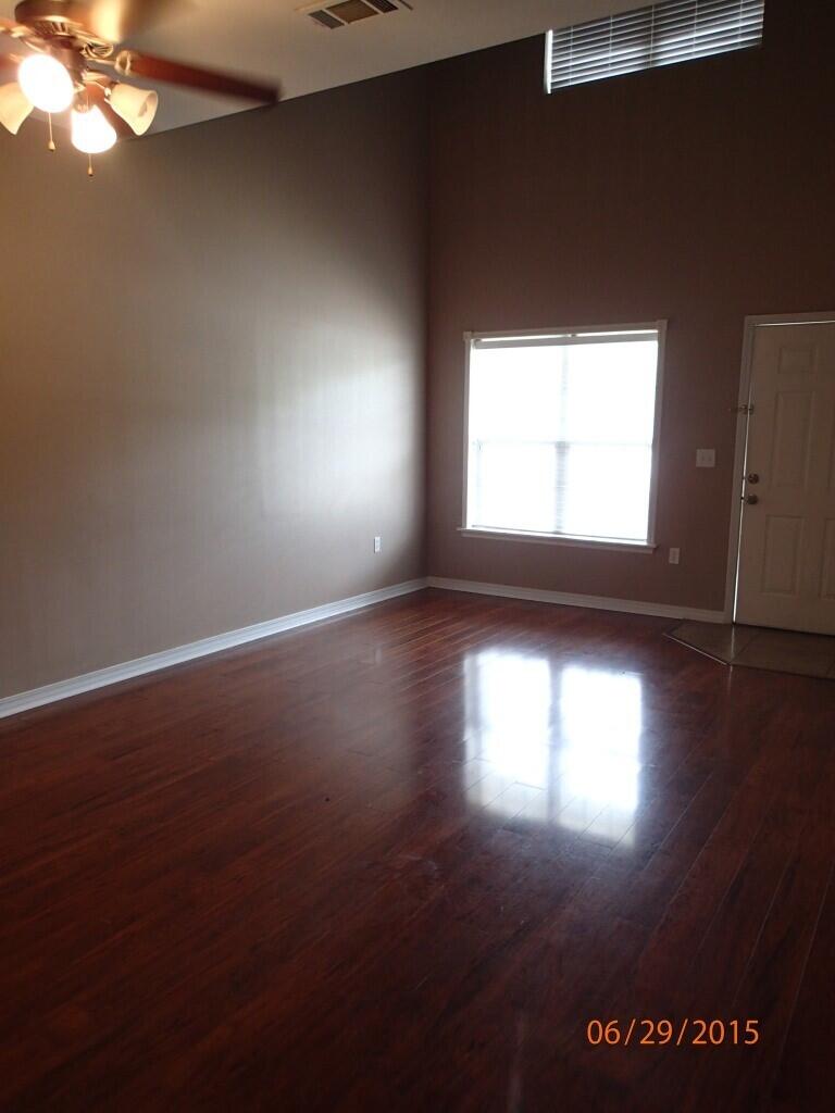 MERIDIAN SQUARE T/H - Residential